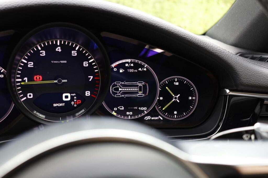 Porsche Panamera 2018 2.9 V6 E-hybrid 14Kwh 4 Sport Turismo Pet Grey #68