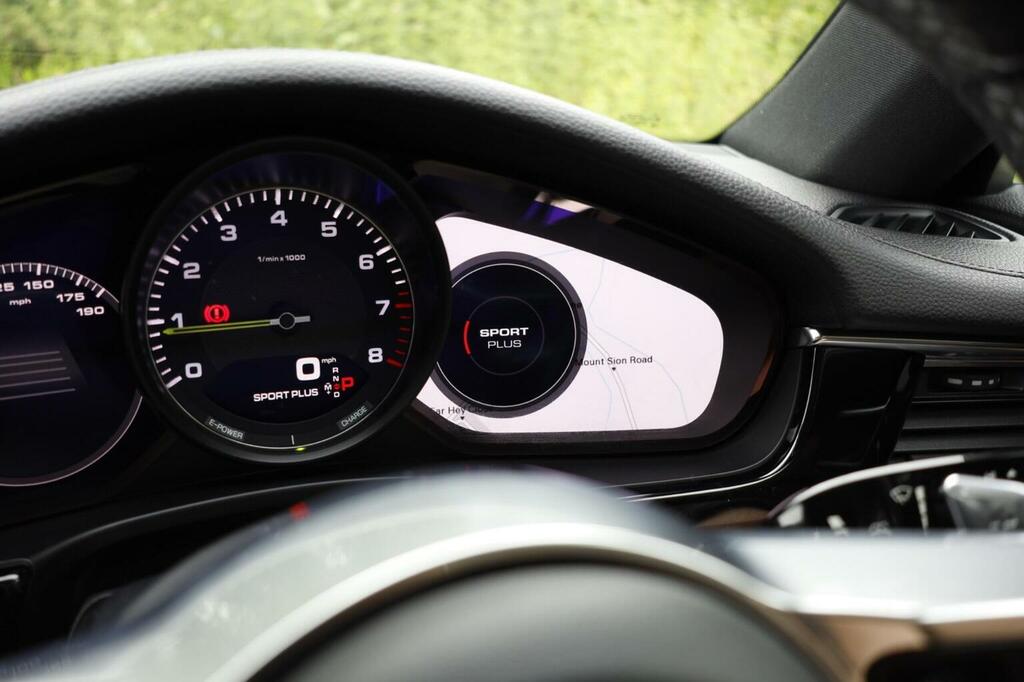 Porsche Panamera 2018 2.9 V6 E-hybrid 14Kwh 4 Sport Turismo Pet Grey #37