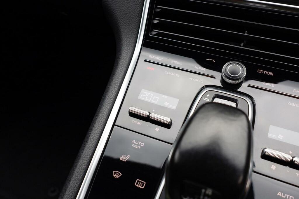 Porsche Panamera 2018 2.9 V6 E-hybrid 14Kwh 4 Sport Turismo Pet Grey #25
