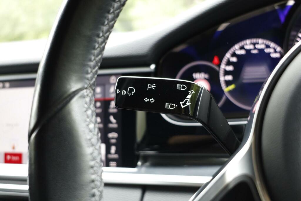Porsche Panamera 2018 2.9 V6 E-hybrid 14Kwh 4 Sport Turismo Pet Grey #64
