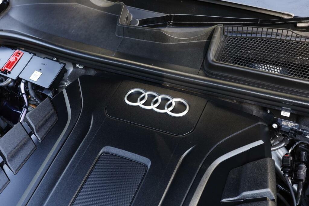 Audi Q7 S Line Blue #11