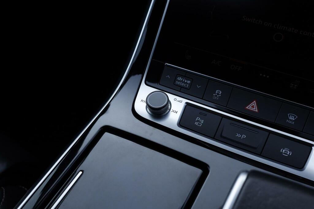 Audi Q7 S Line Blue #22
