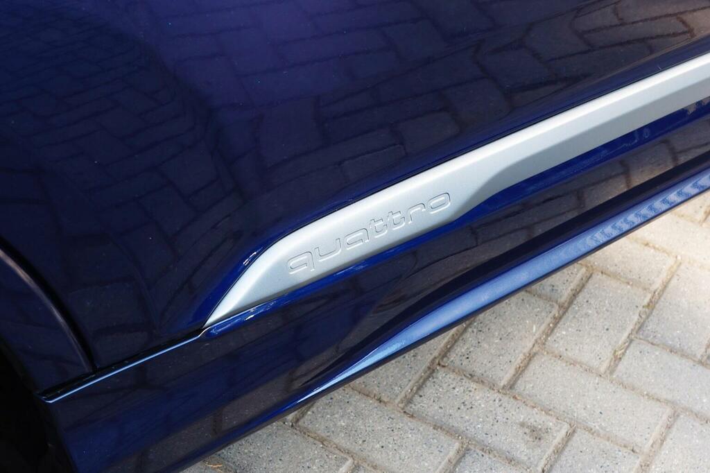 Audi Q7 S Line Blue #75