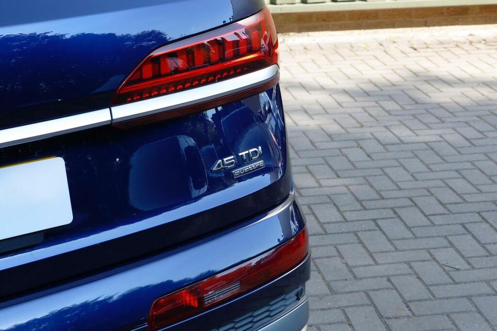 Audi Q7 S Line Blue #81