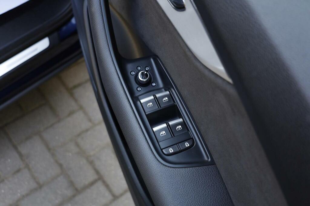 Audi Q7 S Line Blue #56
