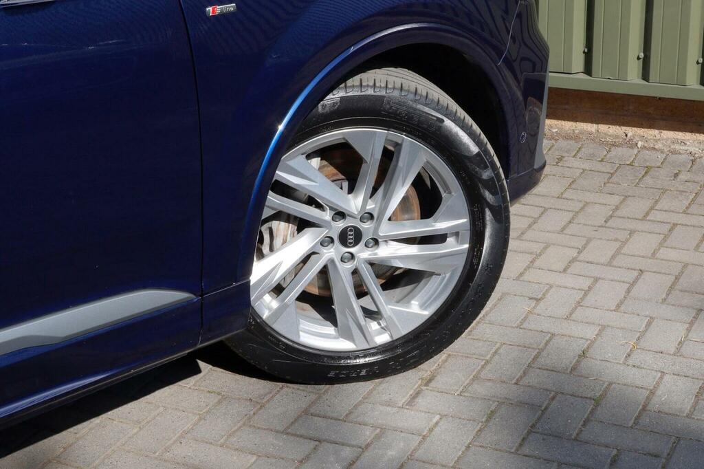 Audi Q7 S Line Blue #71