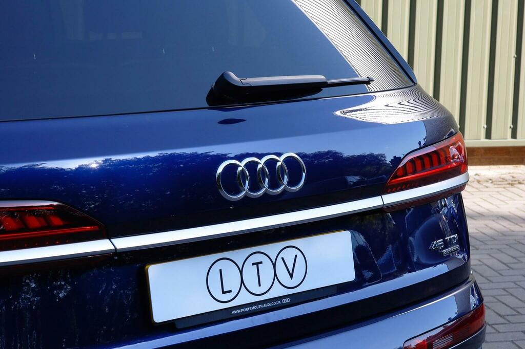 Audi Q7 S Line Blue #80