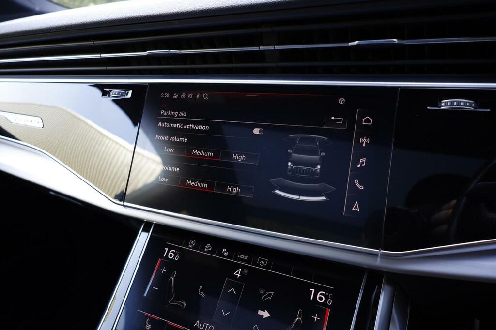 Audi Q7 S Line Blue #25