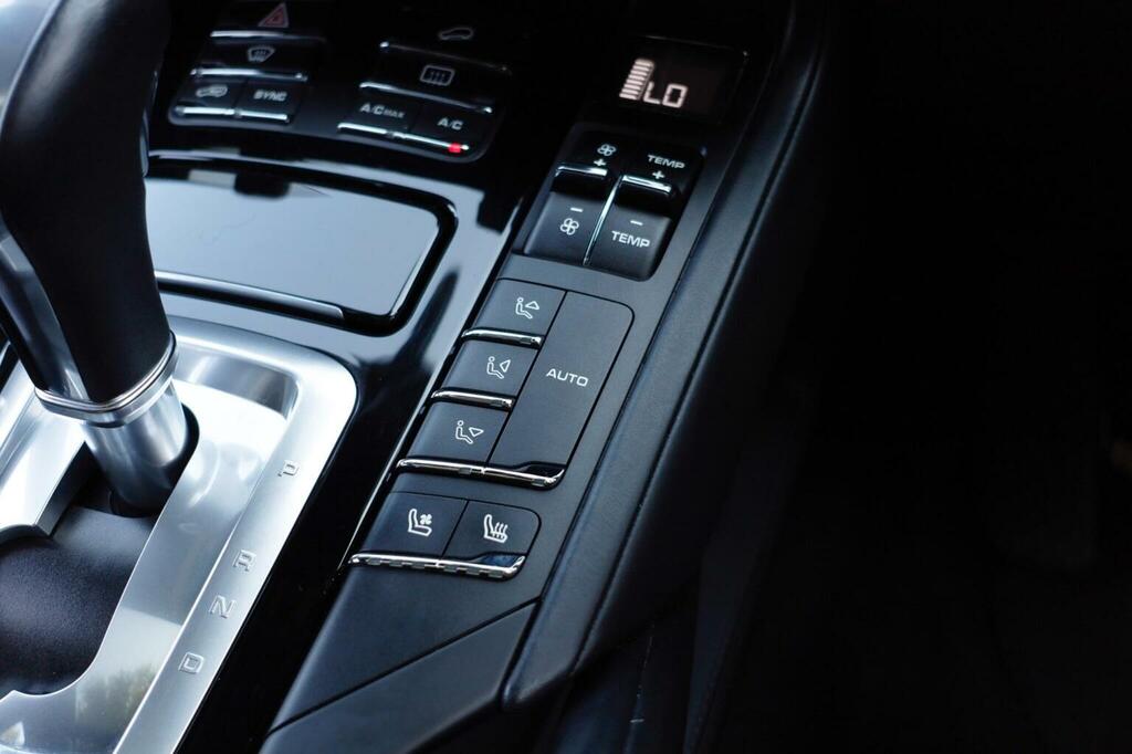 Porsche Cayenne Suv Black #42
