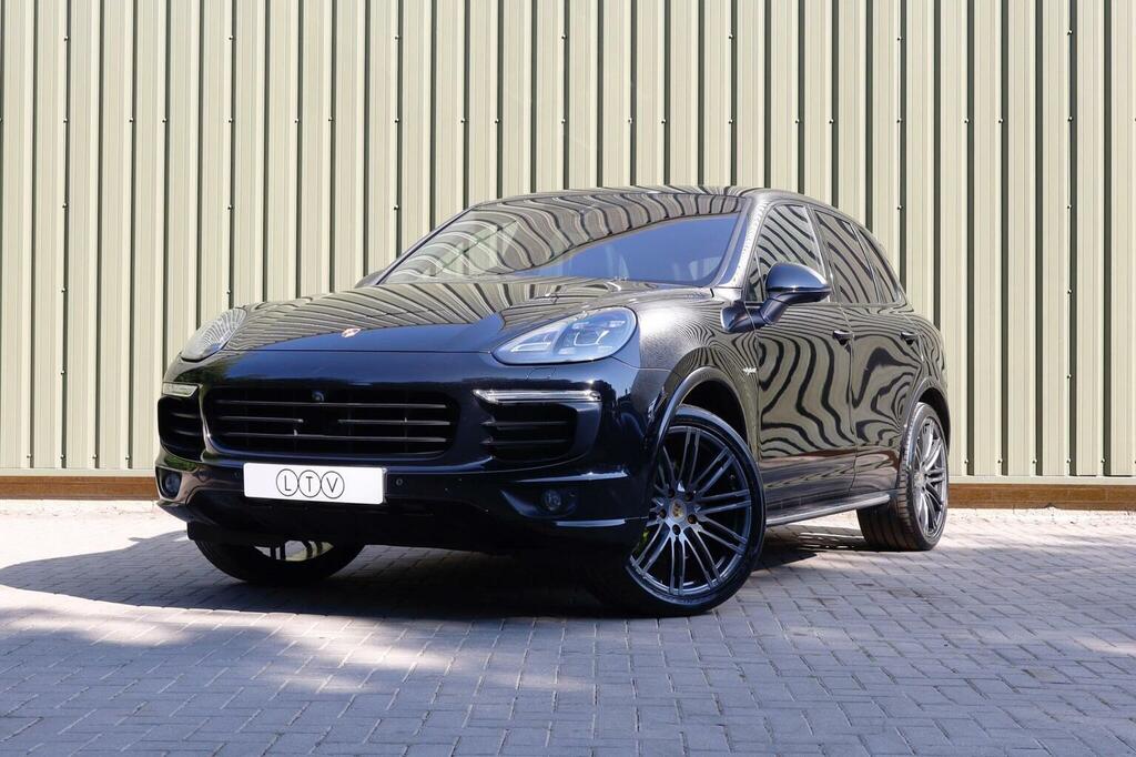 Porsche Cayenne 3.0 V6 E-hybrid S Platinum Edition Tiptronics 4Wd Black #3