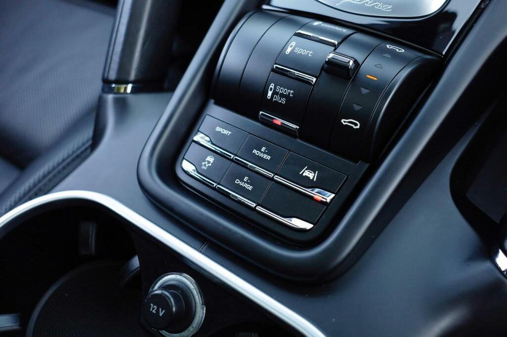 Porsche Cayenne Suv Black #23