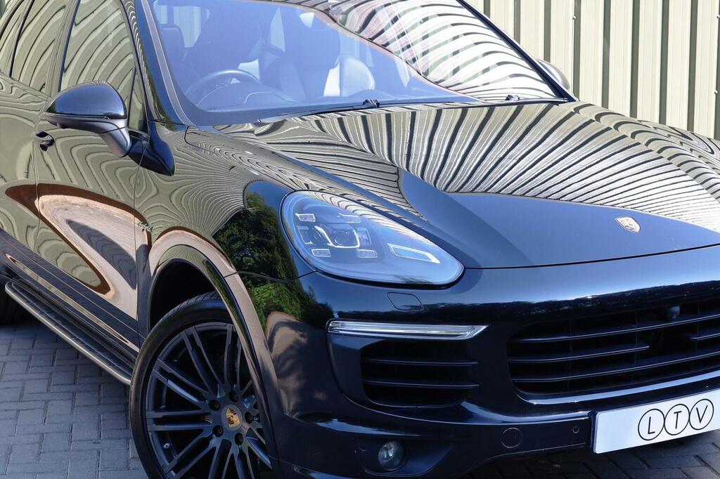 Porsche Cayenne Suv Black #81