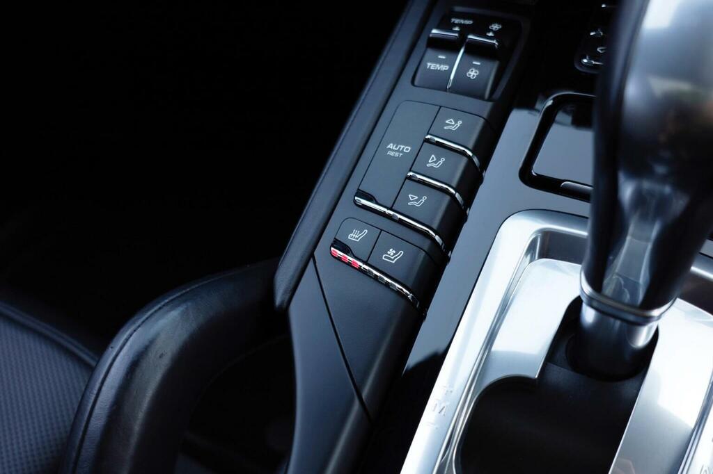Porsche Cayenne Suv Black #36