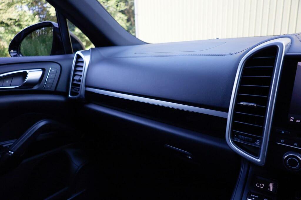 Porsche Cayenne Suv Black #71
