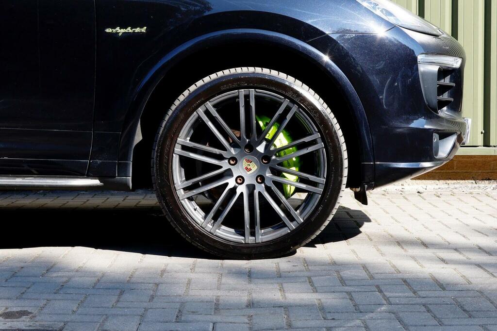 Porsche Cayenne Suv Black #9