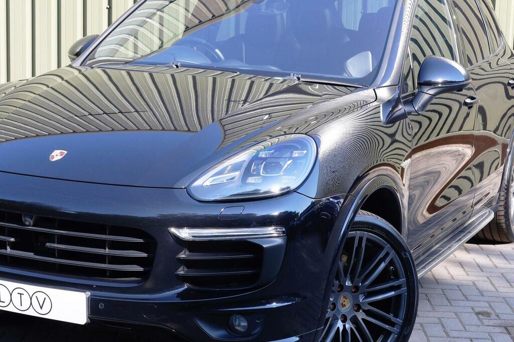 Porsche Cayenne Suv Black #83