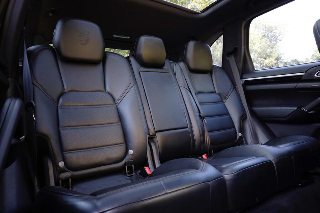 Porsche Cayenne Suv Black #15