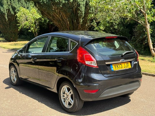 Ford Fiesta Zetec Hatchback Black #5