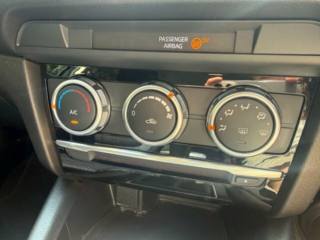 Mazda 6 Skyactiv-d Sport Nav Saloon Silver #32