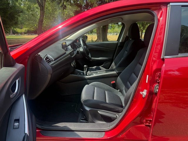 Mazda 6 Skyactiv-d Sport Nav Saloon Silver #13
