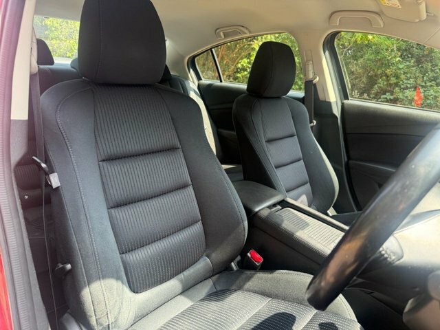 Mazda 6 Skyactiv-d Sport Nav Saloon Silver #12