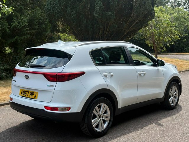 Kia Sportage Crdi 2 Suv AO67HPJ White #5