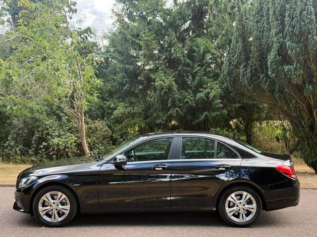 Mercedes-Benz C Class C200 Se Saloon Black #4