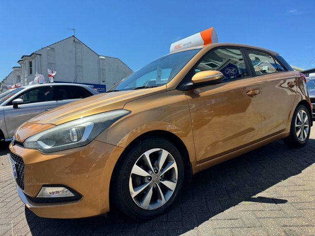 Hyundai I20 1.2 Blue Drive Se OU65URY Orange #5