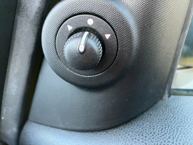 Fiat 500L 1.6 Multijet Lounge Tax- Black #26