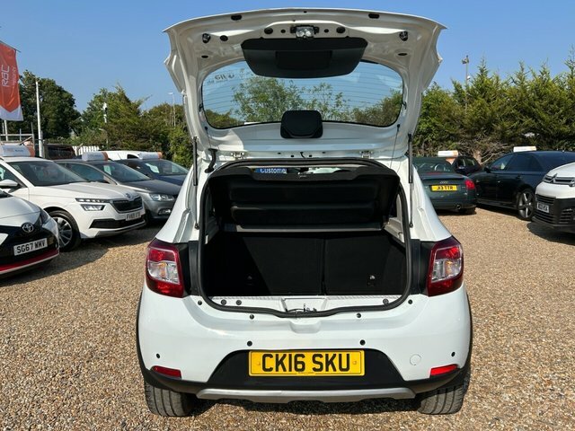 Dacia Sandero Stepway Stepway 0.9 Tce 90Bhp White #31