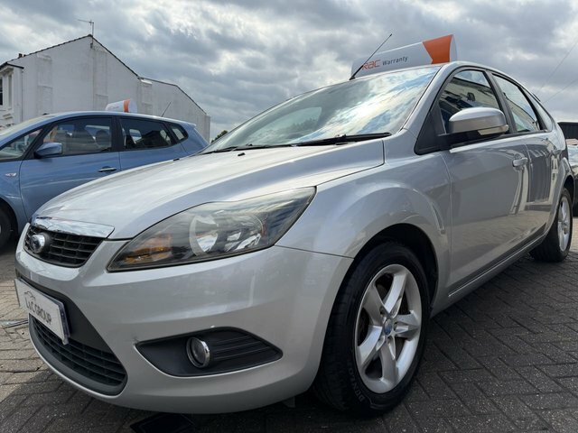 Ford Focus 1.6 Zetec Hatchback 161 G Km 99 Silver #5