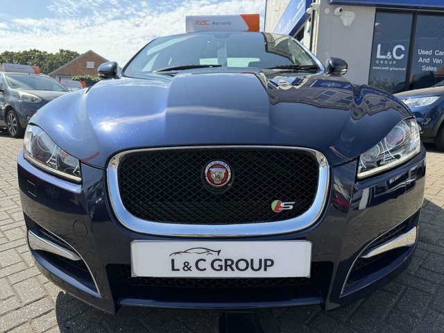 Jaguar XF 3.0D S Portfolio V6 Euro 6 275 Ps Blue #4