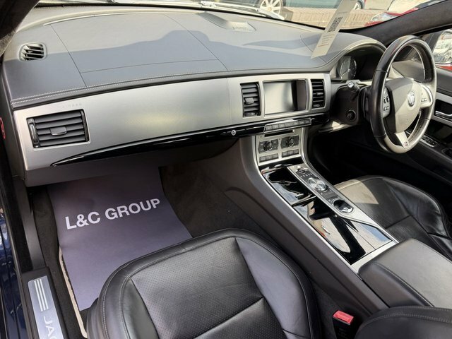Jaguar XF 2.2D 200 Luxury White #10