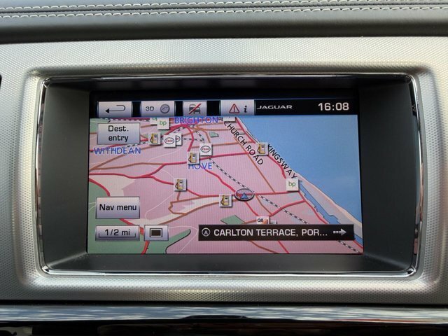 Jaguar XF 2.2D 200 Luxury White #19