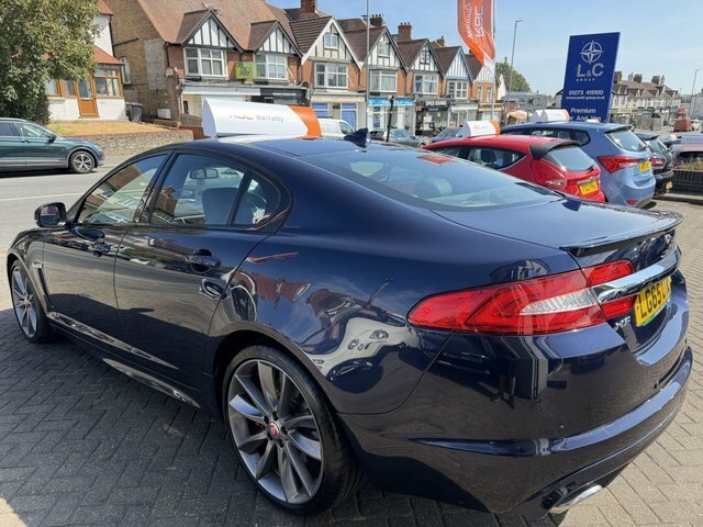 Jaguar XF 3.0D S Portfolio V6 Euro 6 275 Ps Blue #6