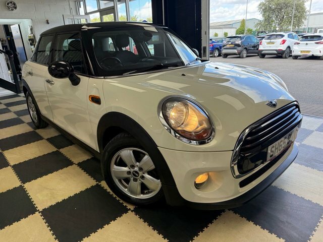 Mini Hatch Cooper Hatchback SH65OUY White #2