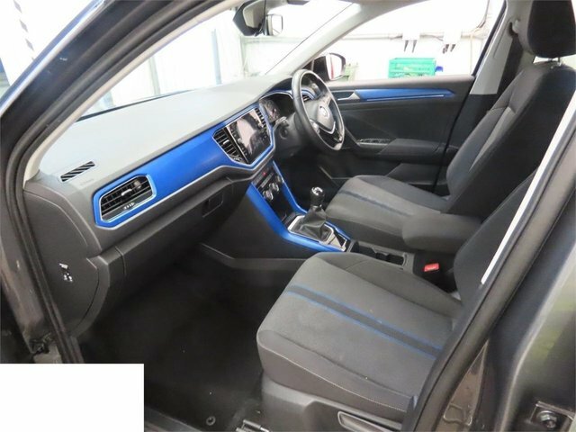 Volkswagen T-Roc Tsi Gpf Design Suv YD69AWH Grey #2