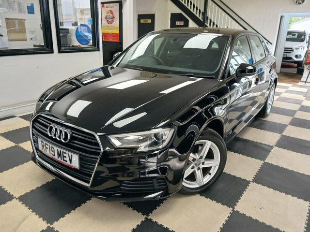 Audi A3 Tfsi 30 Se Technik Black