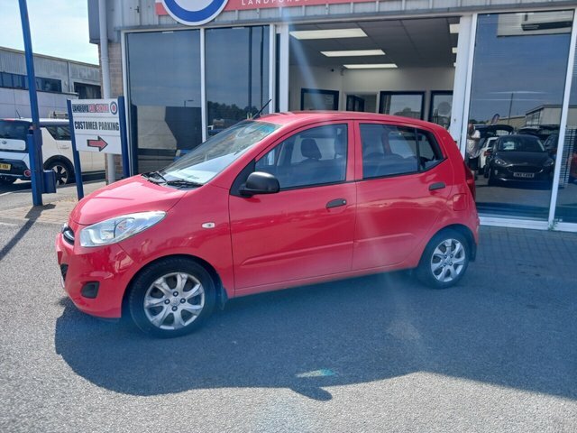 Hyundai I10 Classic Hatchback Red