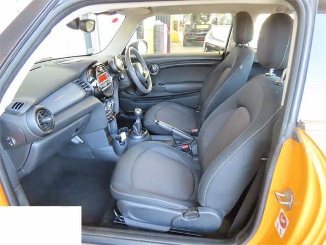 Mini Hatch Back Euro 6 Ss 136 Ps White #2
