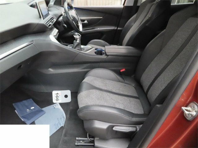Peugeot 3008 Puretech Allure Suv Brown #2
