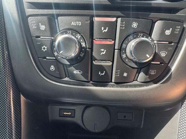 Vauxhall Cascada Cascada Elite Ss White #17