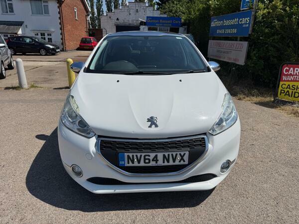 Peugeot 208 Allure 3-Door White #2