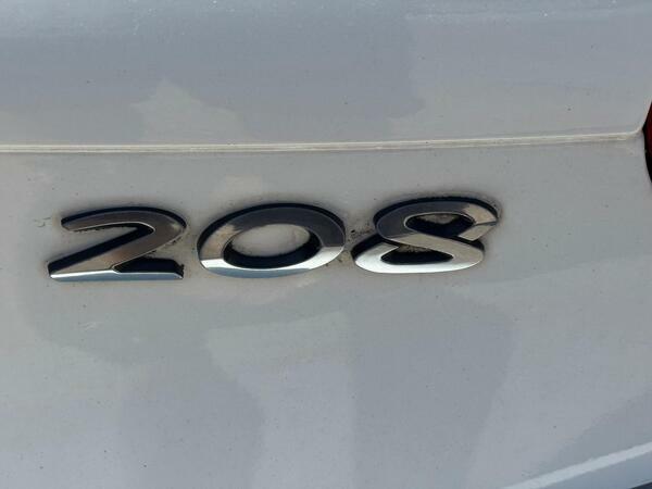Peugeot 208 Allure 3-Door White #41