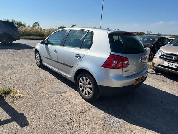 Volkswagen Golf 1.9 Tdi Se Dsg Silver #4