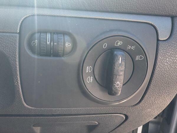 Volkswagen Golf 1.4 E Black #11