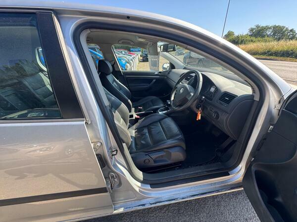 Volkswagen Golf 1.4 E Black #8