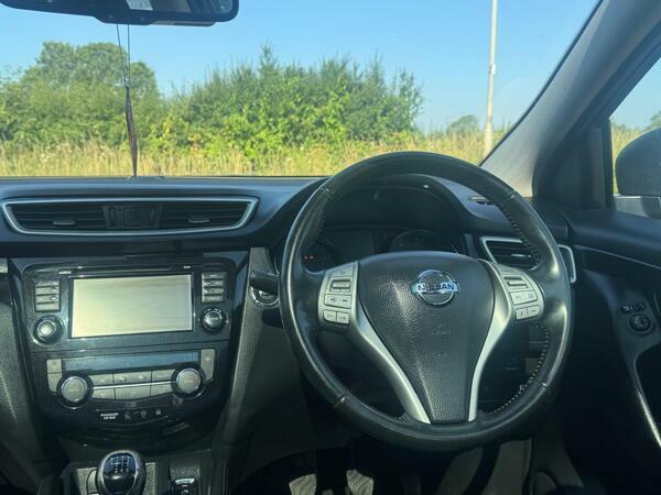 Nissan Qashqai 1.2 Dig-t N-connecta 2Wd Euro 6 Ss Black #6