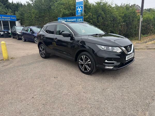 Nissan Qashqai 1.3 Dig-t N-connecta Euro 6 Ss Black