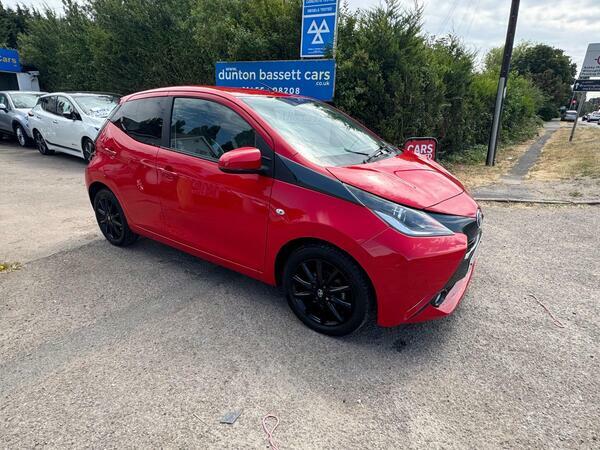 Toyota Aygo 1.0 Vvt-i X-style Euro 6 Red #5